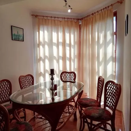 Apartment 6 *